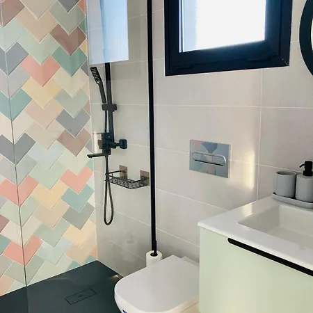 Tempo Stylish 3 Bedroom With Pool 빌라 라하레스